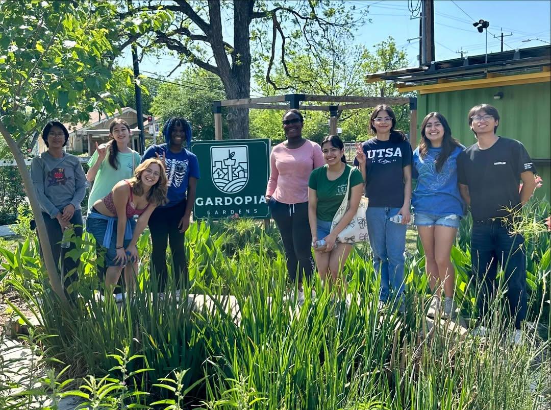 Volunteer - 491465445 17910167829100234 7216839255604839892 n